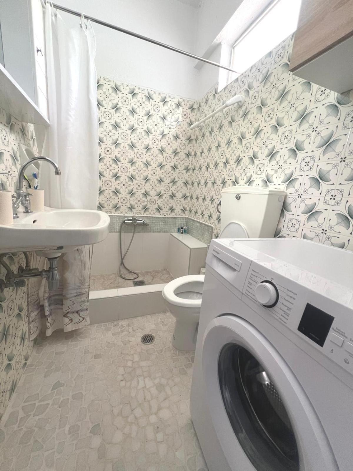 Atlas Apartment With Private Beach And Seaview 路特奇 外观 照片